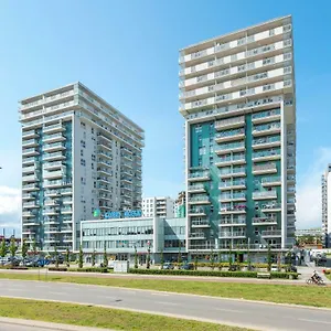 Apartment Beautiful Seaside View - 4 Oceans Premium Polen